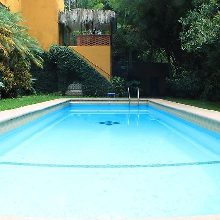Casa Madero Rooms Куернавака Екстериор снимка