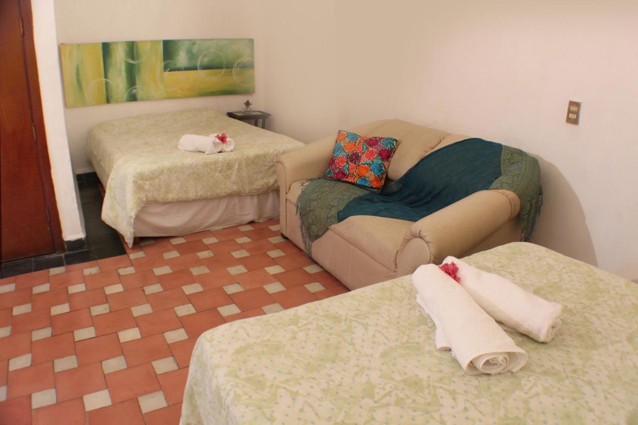 Casa Madero Rooms Куернавака Екстериор снимка