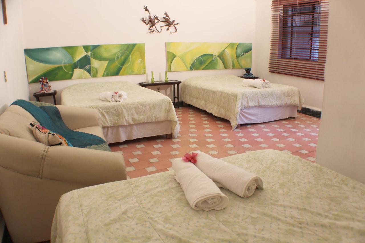 Casa Madero Rooms Куернавака Екстериор снимка